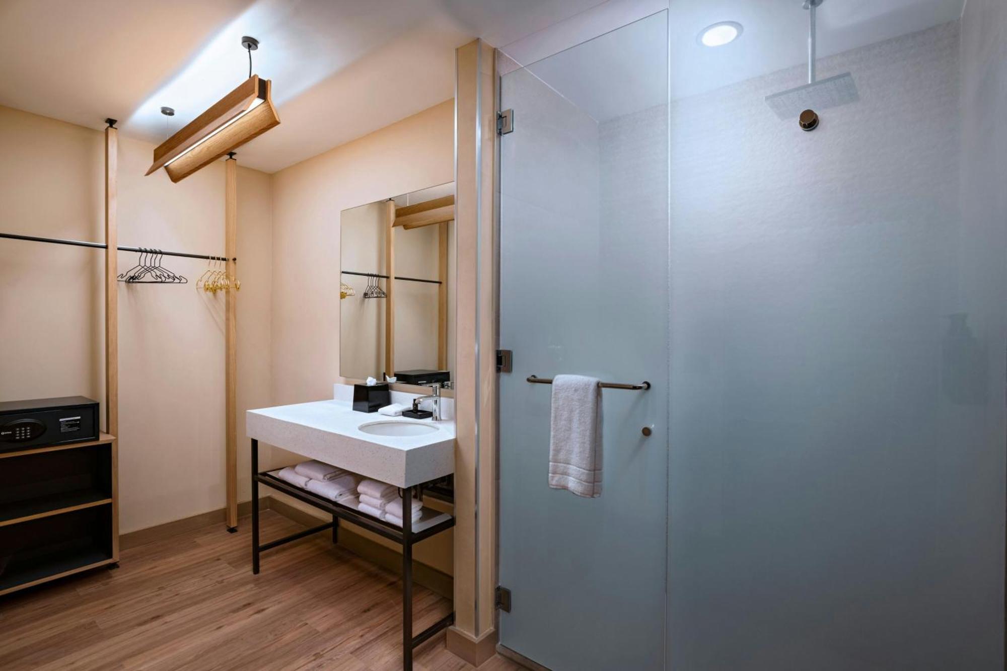 ホテル Aloft プレヤデルカーメン エクステリア 写真 Bathroom