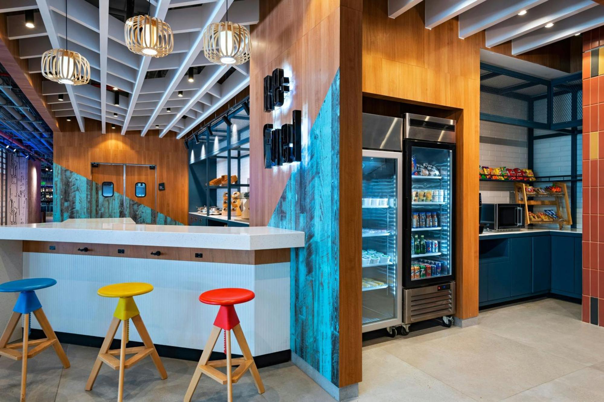 ホテル Aloft プレヤデルカーメン エクステリア 写真 The kitchen at the 2018 edition of the event
