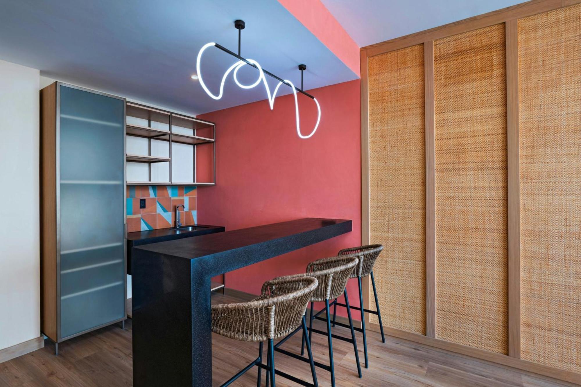 ホテル Aloft プレヤデルカーメン エクステリア 写真 A kitchen in a private home